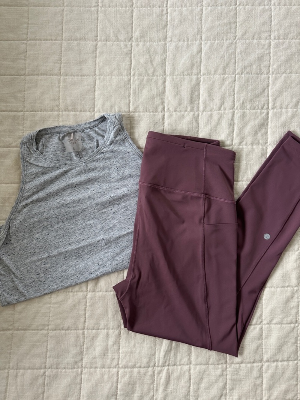 CALIA by Carrie Underwood Heather Gray Tank and Plum Leggings